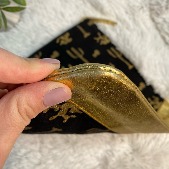 Aloha Black Large Canvas Cactus Cosmetic Makeup Bag - Picture 10 of 10